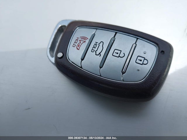 Hyundai ELANTRA SE 2017 5NPD84LFXHH020286 Image 11
