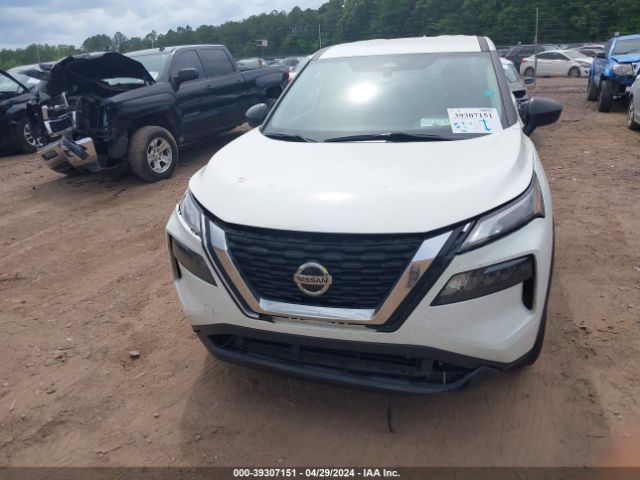 5N1AT3AA5MC766696 Nissan Rogue S Fwd