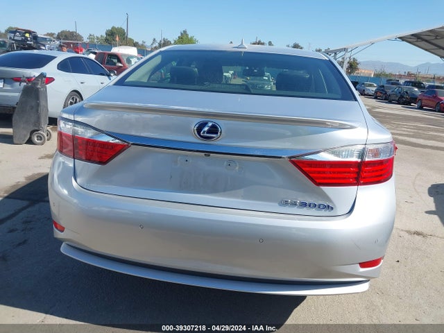 Lexus ES 300H 2014 JTHBW1GG0E2039651 Image 17