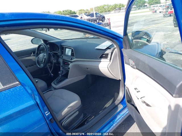 Hyundai ELANTRA SEL 2018 5NPD84LF8JH232075 Image 5