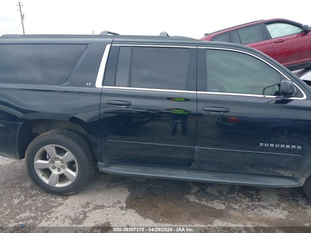 Chevrolet Suburban Lt 2018 1GNSCHKC0JR142732 Image 13