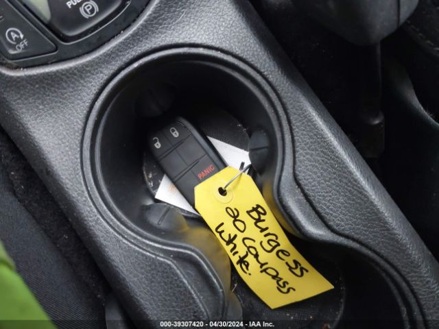 3C4NJCBB8LT142946 Jeep Compass Sun And Wheel Fwd