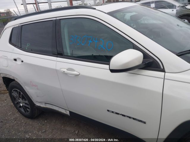 3C4NJCBB8LT142946 Jeep Compass Sun And Wheel Fwd