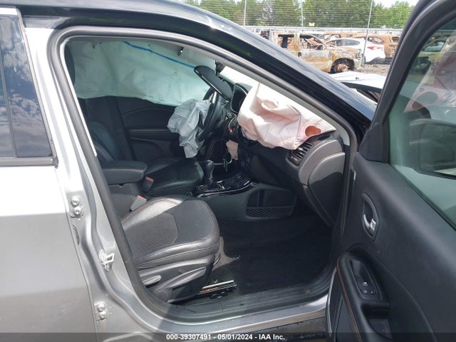 3C4NJDCB0JT179068 Jeep Compass Limited 4x4