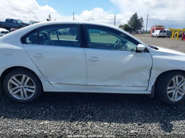 3VWL17AJXHM386703 Volkswagen Jetta 1.8t Sel/1.8t Sel Premium