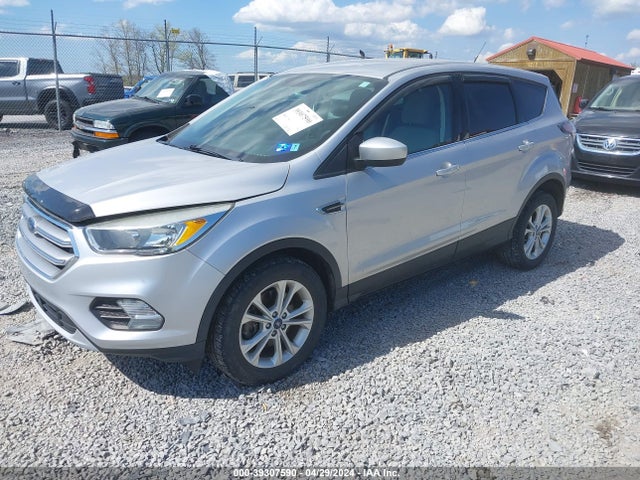 Ford ESCAPE SE 2017 1FMCU9G94HUA62902 Image 2