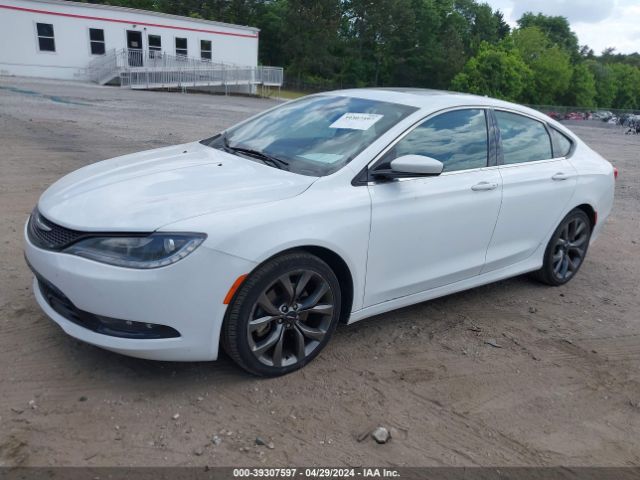 1C3CCCBG1FN532888 Chrysler 200 S