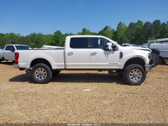 1FT7W2BT6HEC29829 Ford F-250 Lariat