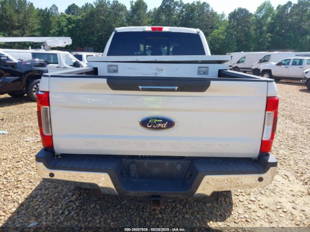 1FT7W2BT6HEC29829 Ford F-250 Lariat