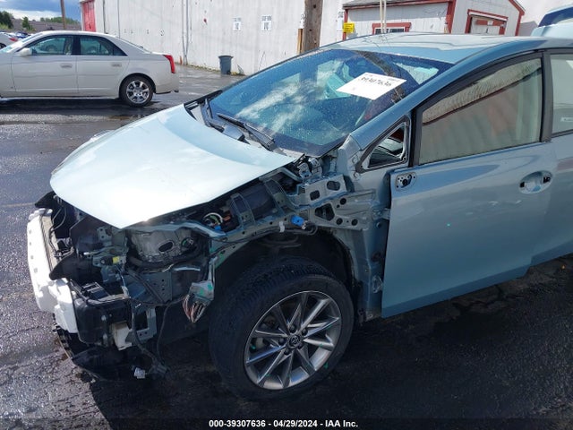 Toyota Prius V Five 2015 JTDZN3EU6FJ040608 Image 6