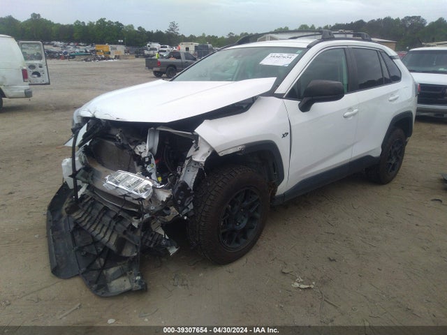 Toyota RAV4 LE 2021 2T3H1RFV9MC103394 Image 2