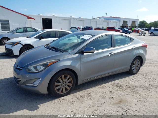 Hyundai ELANTRA SE 2015 KMHDH4AE3FU300706 Image 2