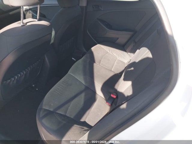 KIA Optima Lx 2015 KNAGM4A75F5627128 Image 8
