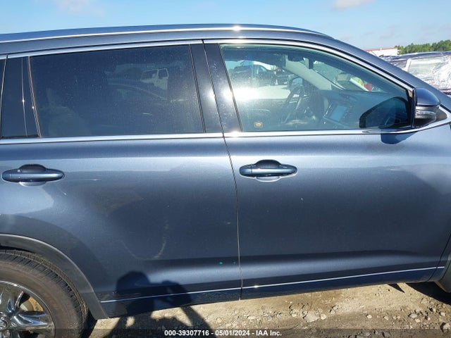 Toyota Highlander Limited Platinum 2019 5TDDZRFH7KS950932 Image 13