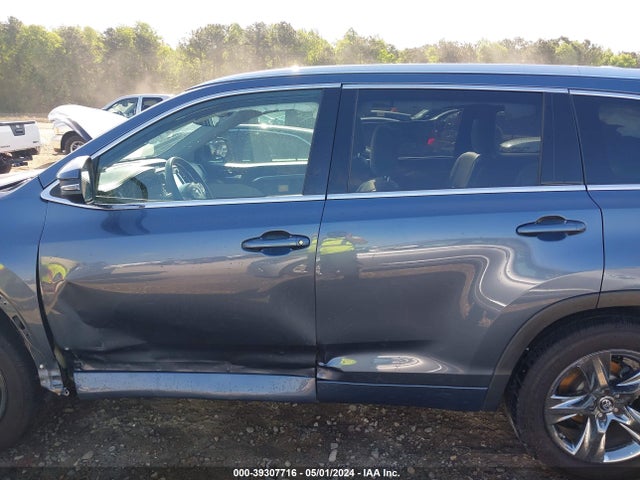 Toyota Highlander Limited Platinum 2019 5TDDZRFH7KS950932 Image 14