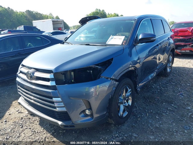 Toyota Highlander Limited Platinum 2019 5TDDZRFH7KS950932 Image 2