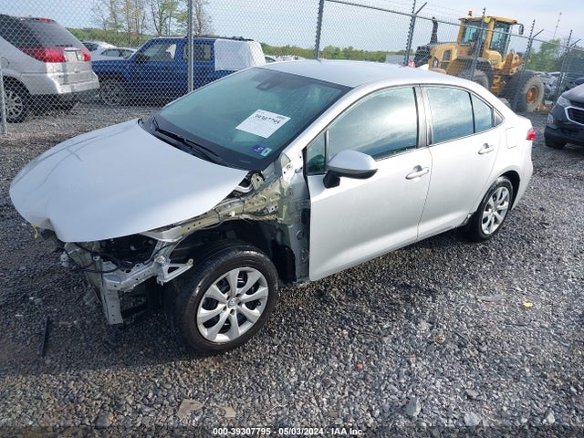 Toyota COROLLA LE 2020 5YFEPRAE2LP117587 Image 2