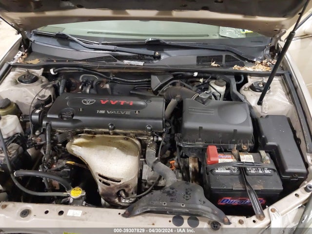 39307829 :رقم المزاد ، 4T1BE32KX4U852408 vin ، 2004 Toyota Camry Le مزاد بيع