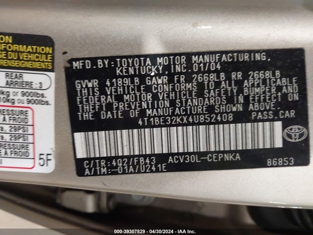 39307829 :رقم المزاد ، 4T1BE32KX4U852408 vin ، 2004 Toyota Camry Le مزاد بيع