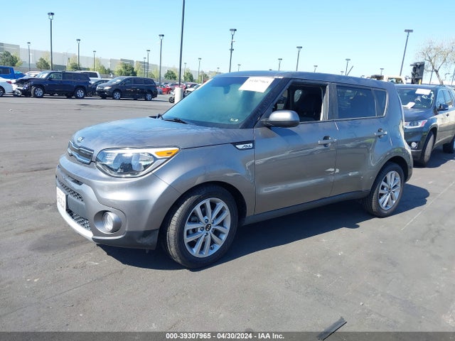 KIA SOUL + 2018 KNDJP3A56J7536925 Image 2