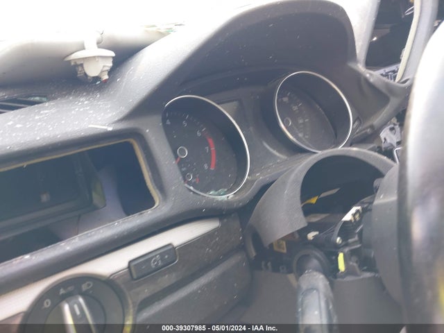 1VWBT7A38GC013988 Volkswagen Passat 1.8t Se