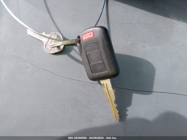 ML32A3HJ8HH000817 Mitsubishi MIRAGE ES