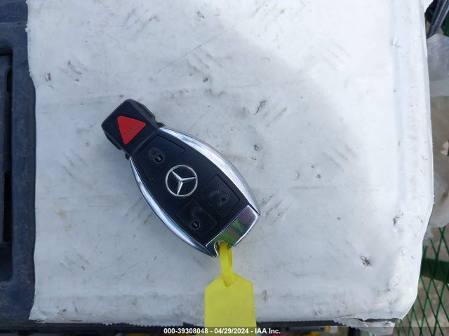 Mercedes-Benz S 550 2014 WDDUG8CB0EA044144 Image 11