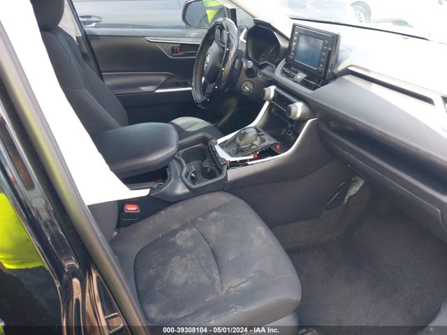 Toyota RAV4 LE 2019 2T3H1RFV9KW004229 Image 5