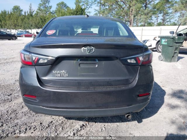 3MYDLBYV2KY512065 Toyota YARIS LE