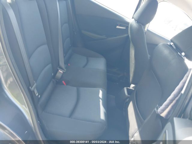 3MYDLBYV2KY512065 Toyota YARIS LE