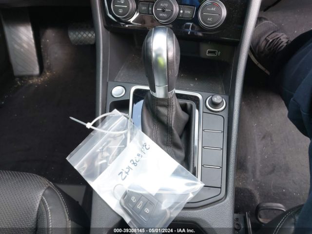 3VWG57BU5KM042279 Volkswagen Jetta 1.4t Sel Premium