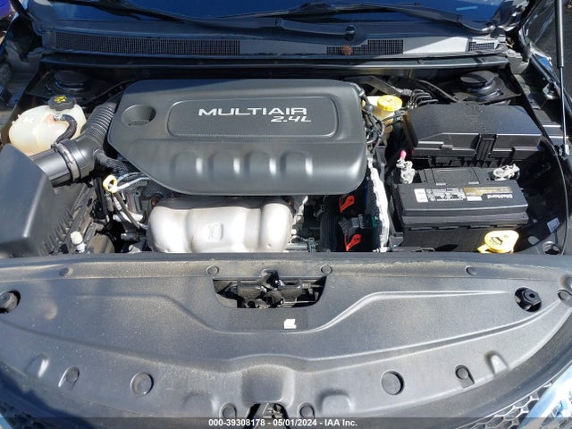 Chrysler 200 Limited 2015 1C3CCCAB7FN723091 Image 10