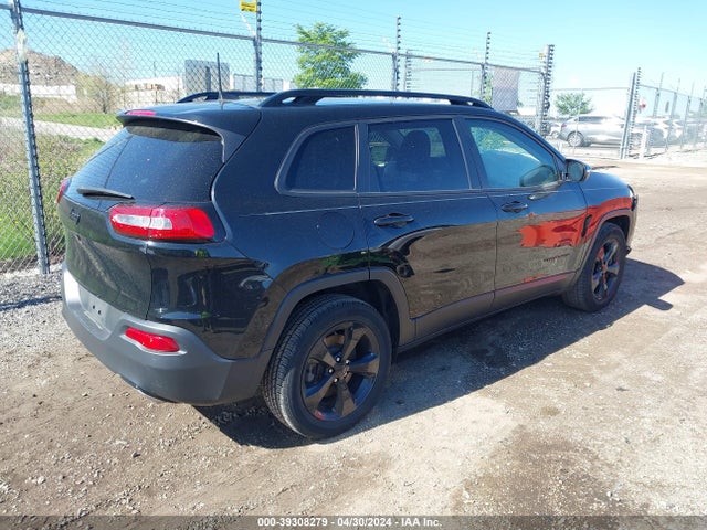 1C4PJLCX1JD621232 Jeep Cherokee Latitude Fwd