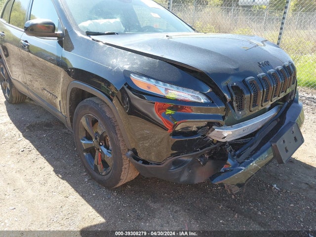 1C4PJLCX1JD621232 Jeep Cherokee Latitude Fwd