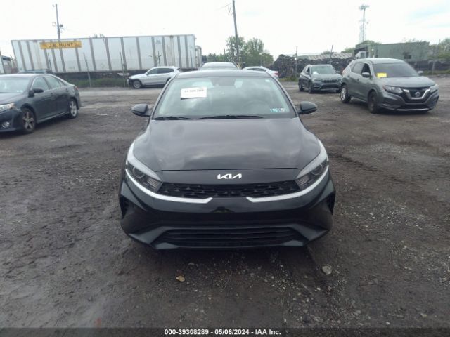 3KPF24AD0NE494999 KIA Forte Lxs