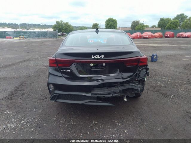 3KPF24AD0NE494999 KIA Forte Lxs