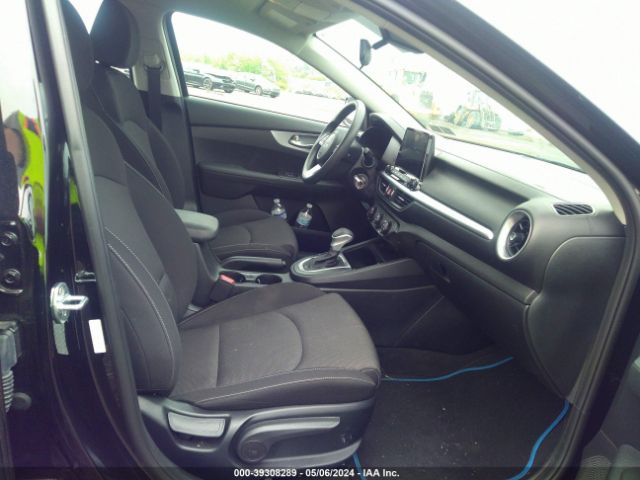 3KPF24AD0NE494999 KIA Forte Lxs