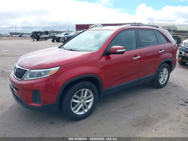 KIA Sorento Lx V6 2015 5XYKT4A75FG643319 Image 2
