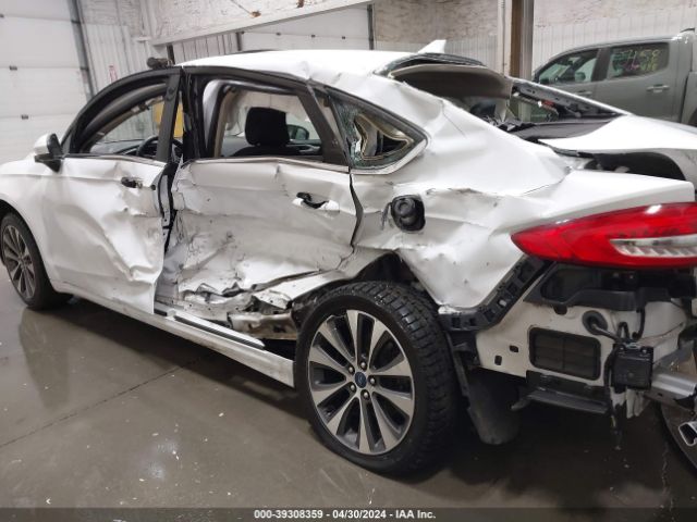 3FA6P0T92KR217364 Ford FUSION SE