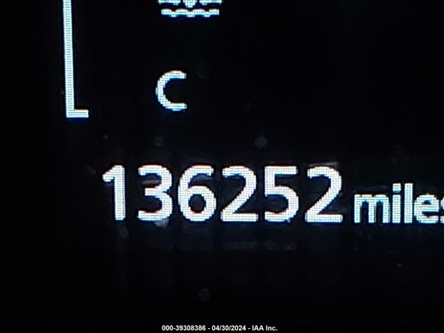 JA4AZ3A38HZ046245 Mitsubishi Outlander Se