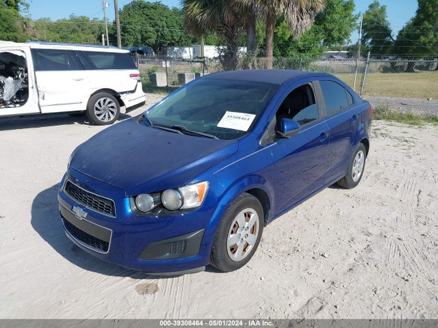 Chevrolet Sonic Ls Auto 2014 1G1JA5SHXE4137800 Image 2