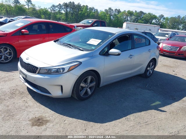 KIA FORTE LX 2018 3KPFL4A73JE200917 Image 2
