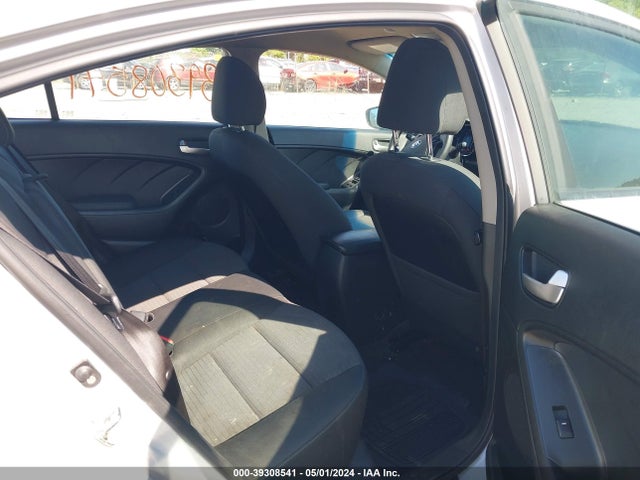 KIA FORTE LX 2018 3KPFL4A73JE200917 Image 8