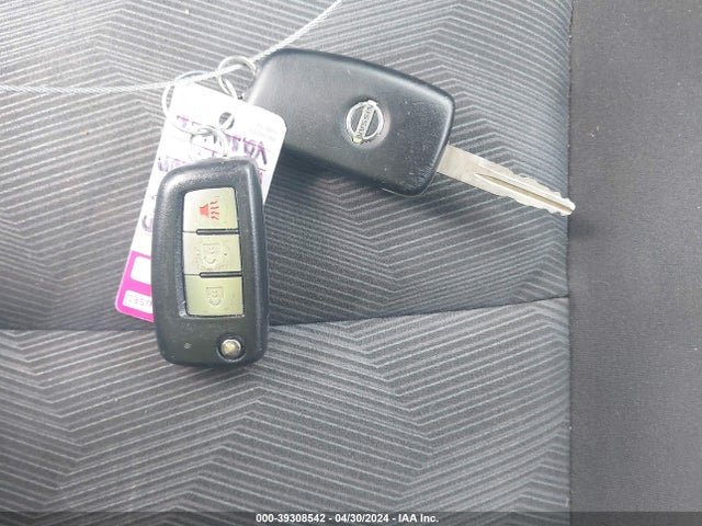 Nissan ROGUE S 2016 KNMAT2MT1GP604122 Image 11