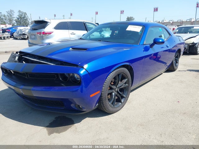 Dodge Challenger Sxt 2018 2C3CDZAG0JH333477 Image 2