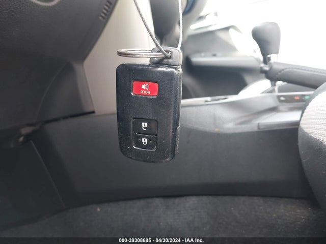 Toyota Rav4 Xle 2018 2T3WFREV6JW411773 Image 11
