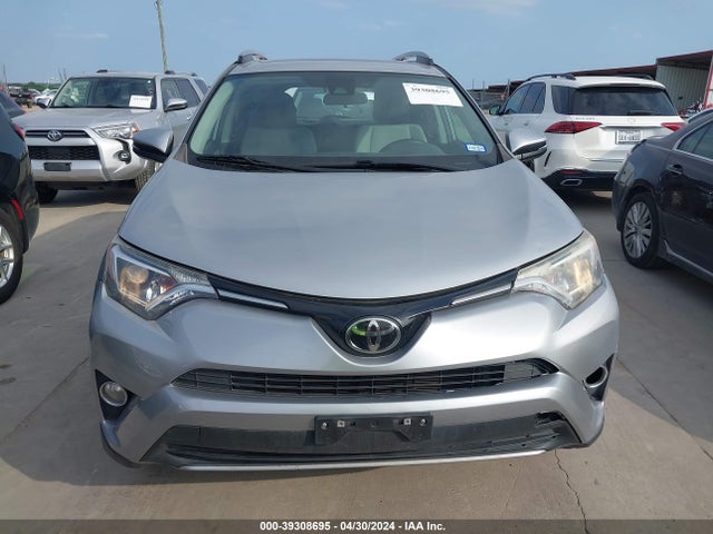 Toyota Rav4 Xle 2018 2T3WFREV6JW411773 Image 12