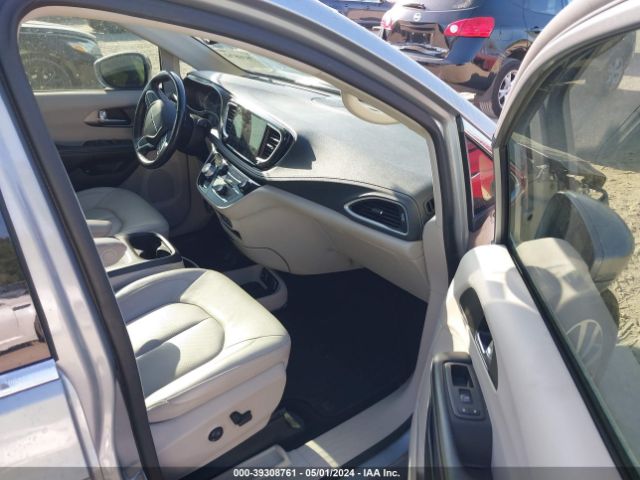 2021 CHRYSLER PACIFICA HYBRID 2C4RC1L76MR586132 Photo 4