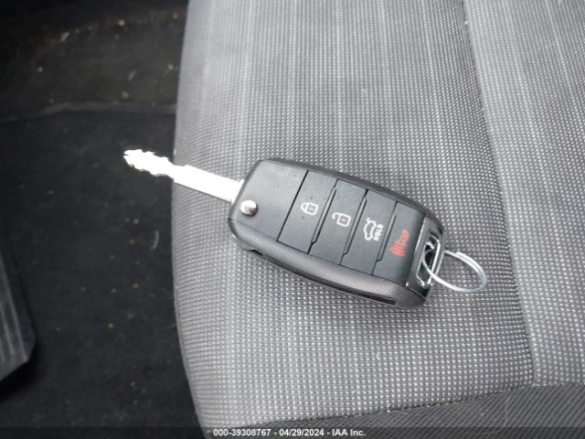 KNAFX4A82E5114199 KIA FORTE EX
