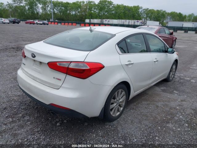 KNAFX4A82E5114199 KIA FORTE EX
